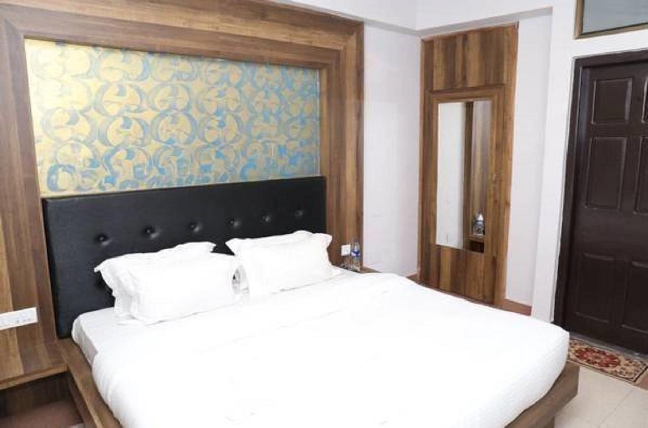 Hotel Europa Inn Dimāpur Esterno foto